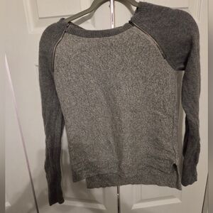 Banana Republic Two-Tone Gray Women's Sweater